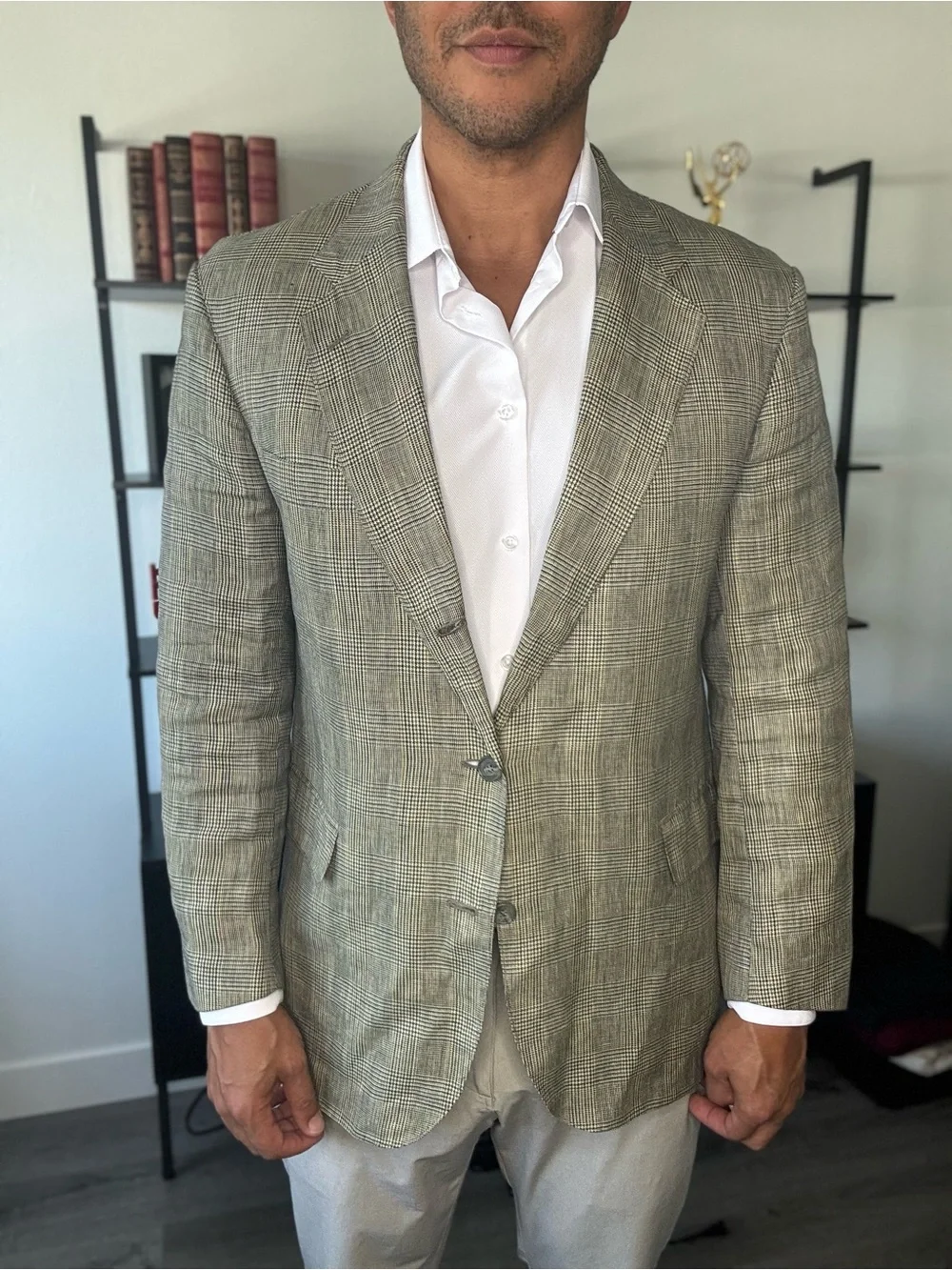 Facconable Classic Men's Plaid Blazer in Light Beige
